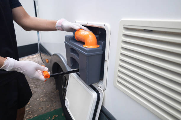 Best Temporary restroom rental  in Miami Gardens, FL